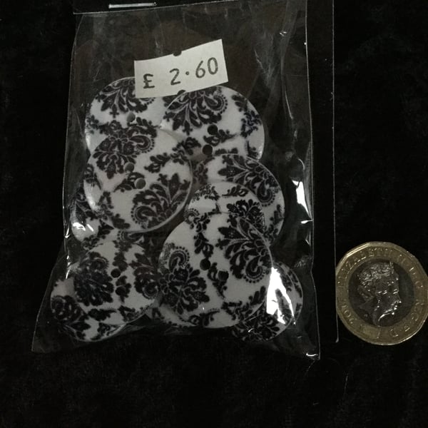 Craft Buttons White & Black Paisley (N.28)