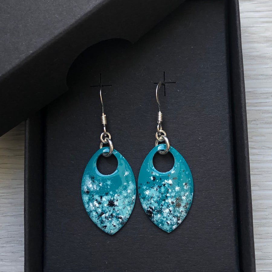 Turquoise black & white enamel scale earrings. Sterling silver. 