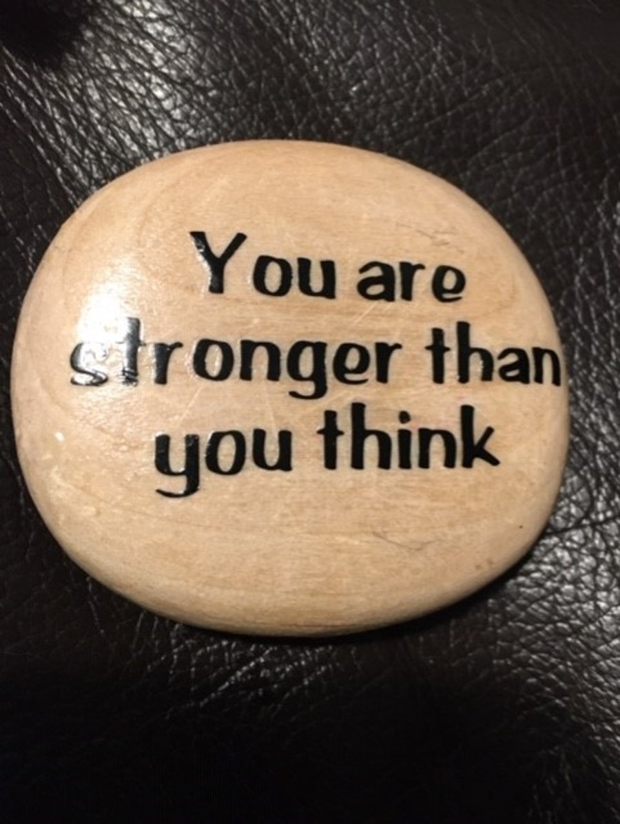 Portable Hug Pebble - You are stronger than you think Wooden - Small Size 