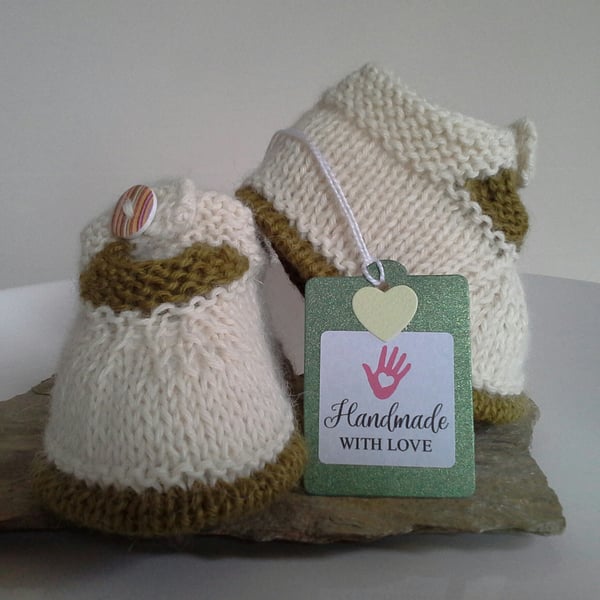 Luxury Pure 'Baby Alpaca'  Baby Shoes  0-6 months size