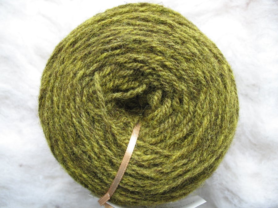 Hand-dyed Pure Jacob Light Aran (Worsted) Wool Wattle 100g