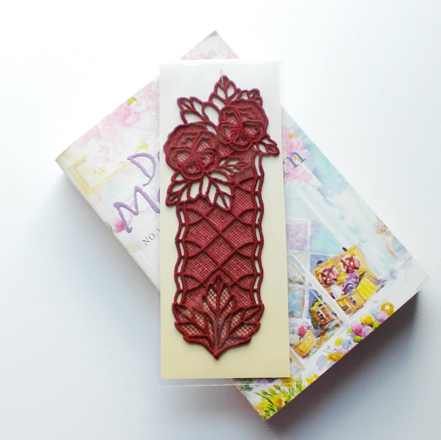 REDUCED! Embroidered Lace Pansy Bookmark.