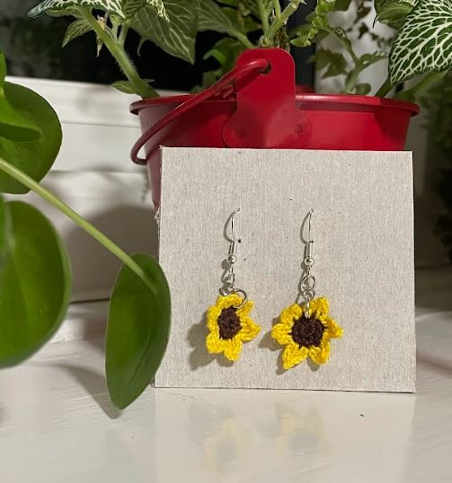 Micro-Crochet Sunflower Earrings.