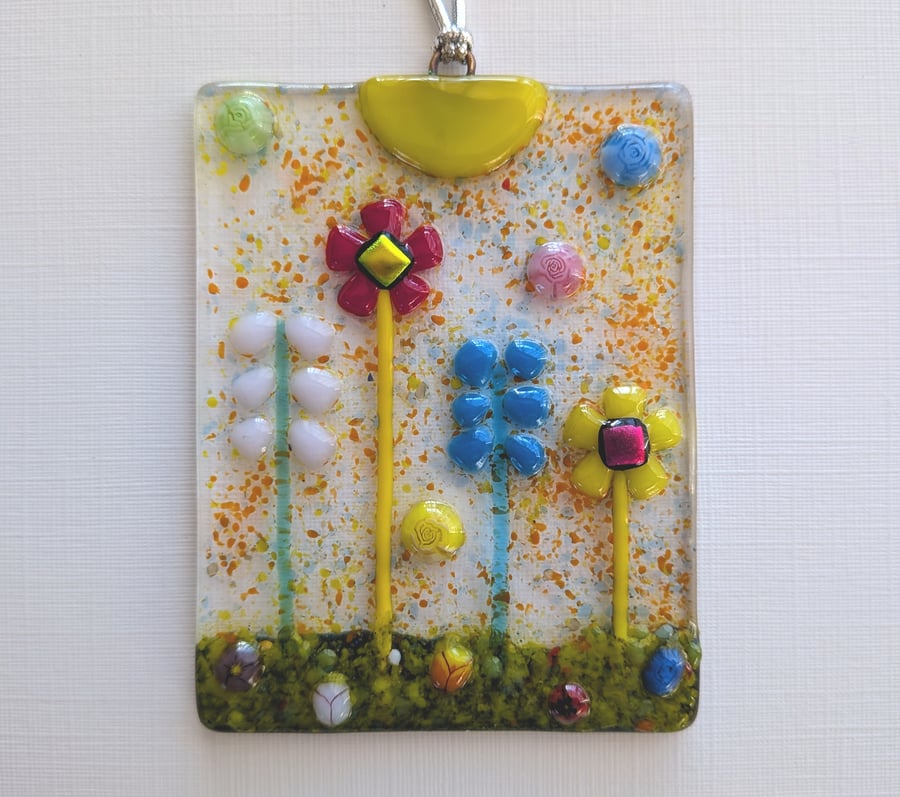 Artist made Fused Glass Flowers Suncatcher.