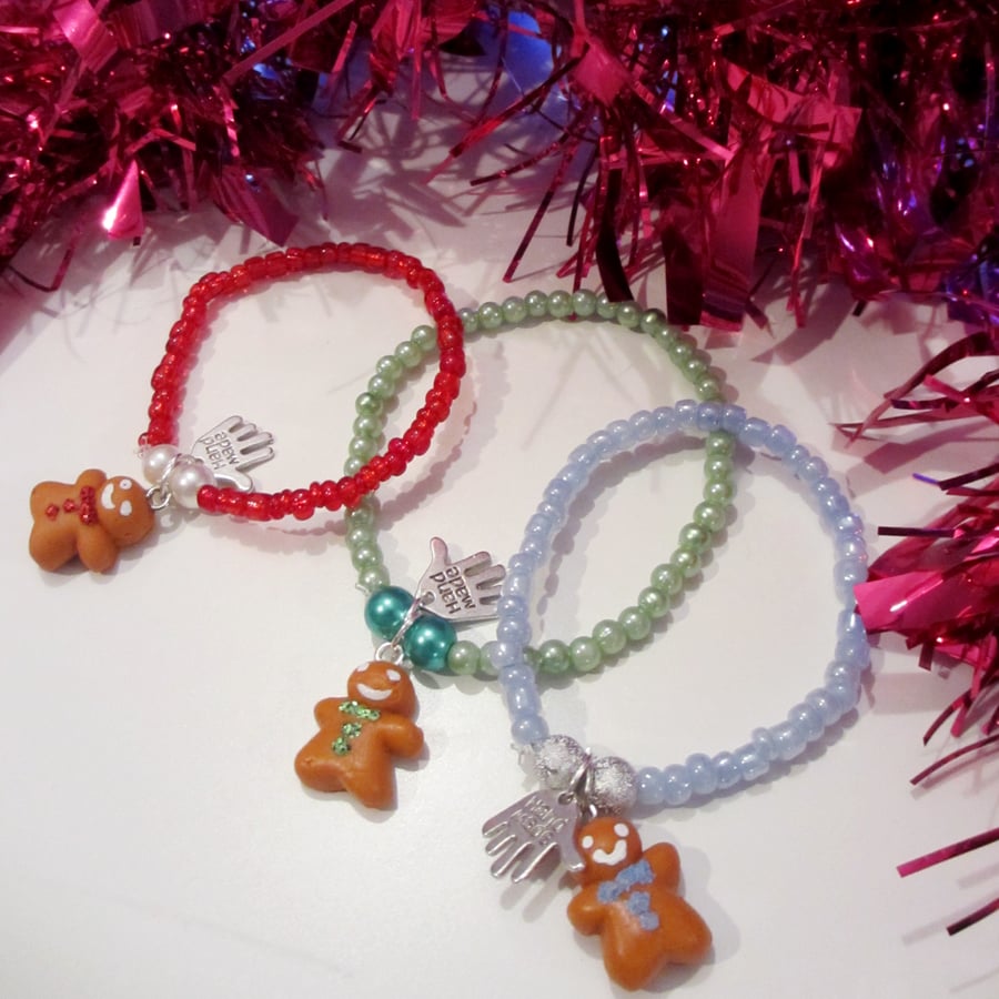 SALE GREEN Retro Christmas themed mini gingerbread man bracelet ONE SUPPLIED