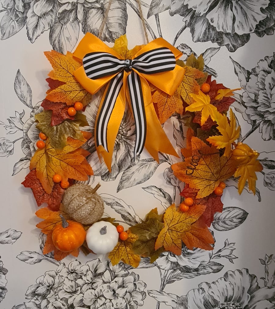 Gorgeous Autumn Leaf Wreath
