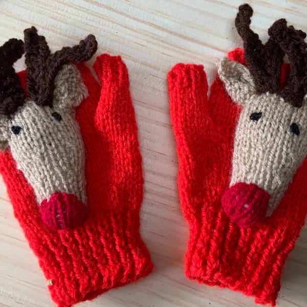 Hand Knitted Child's  Red Nose Reindeer Xmas Fingerless Gloves Approx 5-8 Years
