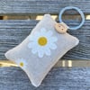 KEY RING - daisies, yellow and white