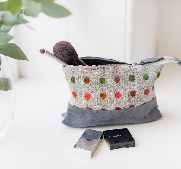 Grey polka dot tweed wash and makeup bag zipper pouch