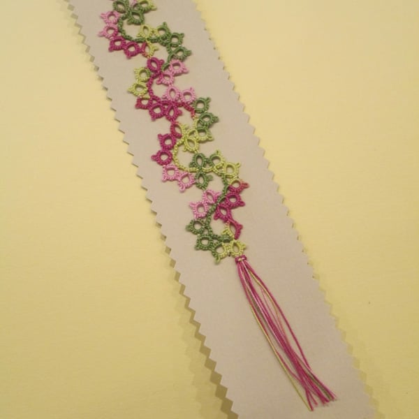 Green and Pink Tatted Bookmark