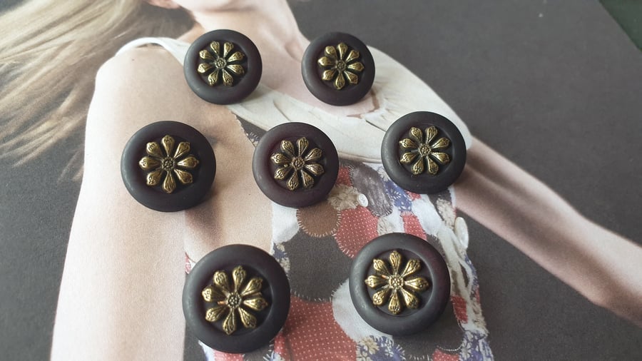 11 16" 28L 18mm Black and Antique Brass buttons LAST FEW