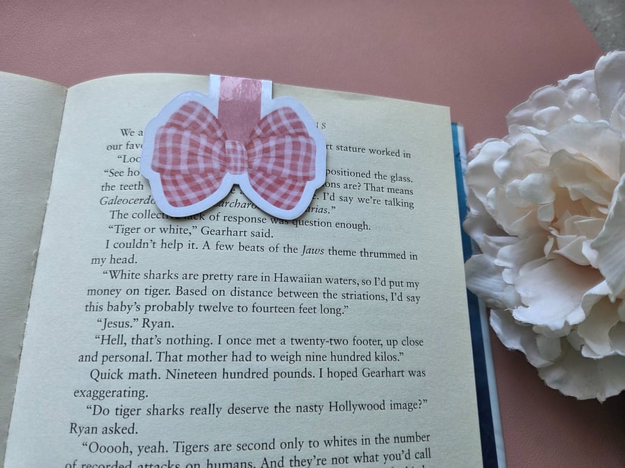 Gingham Bow Magnetic Bookmark Bookish Gift Cute Bookmark