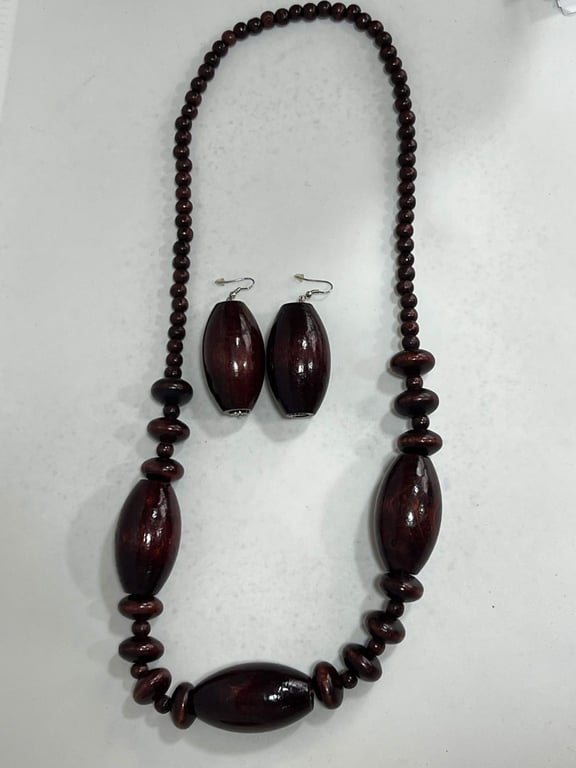 Vintage Jewelry - Vintage Burgundy Wooden Bead Necklace Earrings Set 