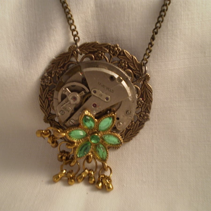 Steampunk Christmas Green Flower Necklace