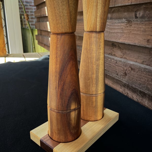 Salt & Pepper Tray – Tulipwood & Walnut Spice Holder – No.02