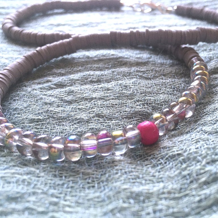 Grey and pink neckace