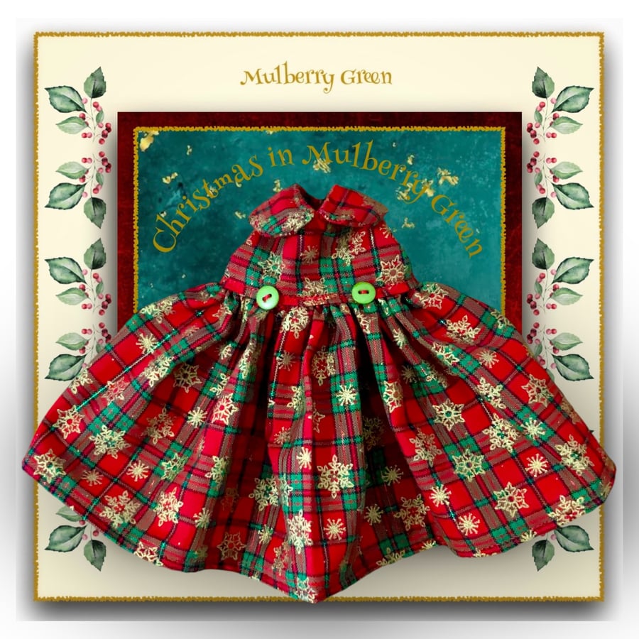 Golden Snowflakes on Tartan Christmas Dress 