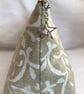 Toiletries, make up, multi functional zipped bags - Image 2