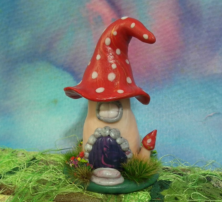 Tiny Wildwood Spryte House OOAK Sculpt by Ann Galvin