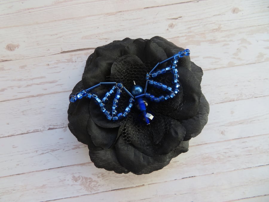 Black Sapphire Blue Bead Crystal Bat Gothic Halloween Brooch Hairclip Gift