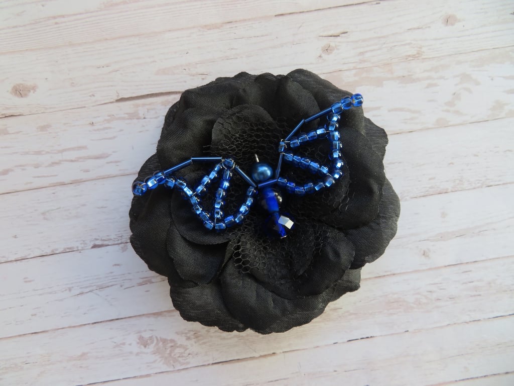Black Sapphire Blue Bead Crystal Bat Gothic Halloween Brooch Hairclip Gift