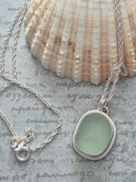 Sterling Silver 925 Beautiful  Aqua Colour Seaham Seaglass  Pendant 