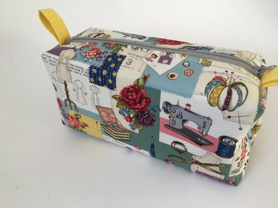 Boxed Pouch in Vintage Sewing Scene Fabric