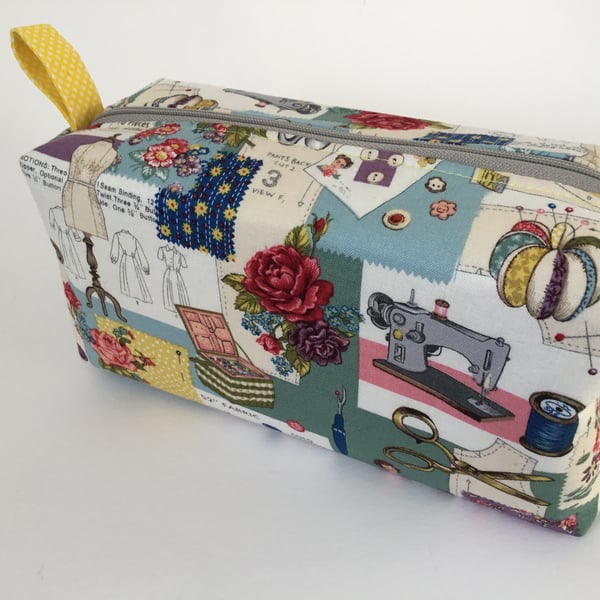 Boxed Pouch in Vintage Sewing Scene Fabric