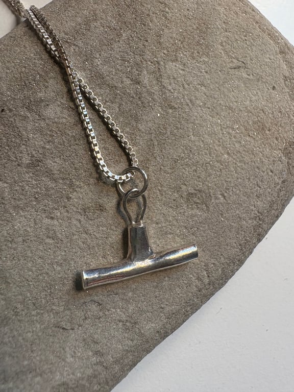 Sterling silver T bar pendant necklace and silver chain