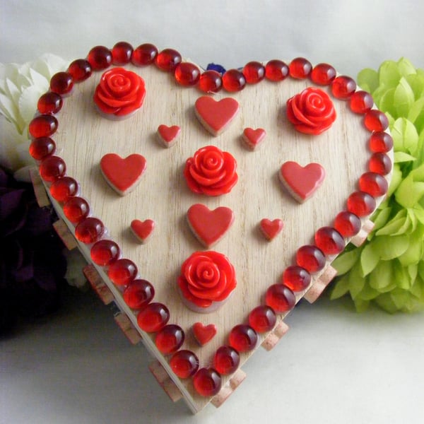 Heart Shaped Keepsake Box.