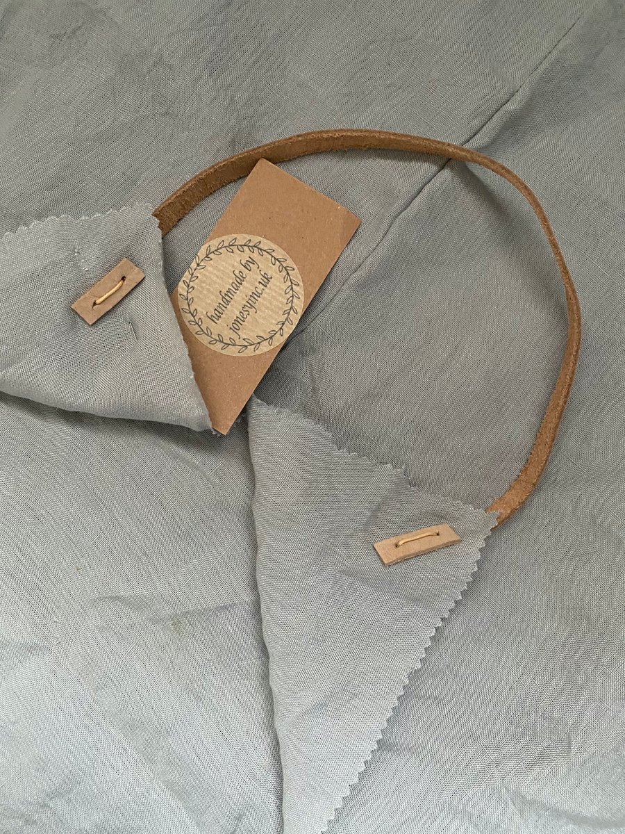 Linen and leather tote bag