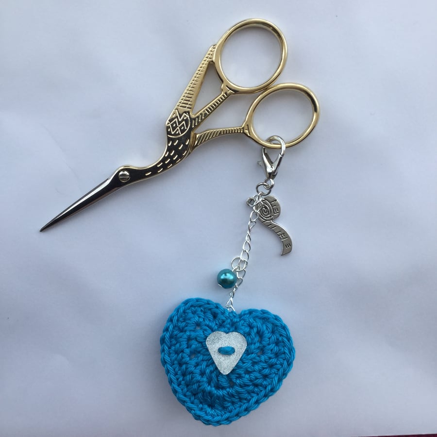 Scissor Keeper Fob with Crochet Heart in Turquoise