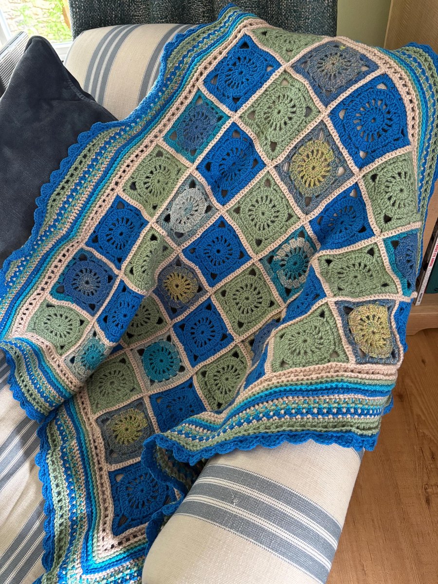 Lap blanket to add a bright pop of colour