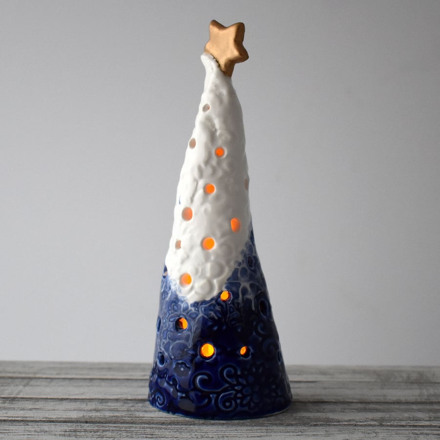 A309 Ceramic Christmas Tree Tea Light Holder (UK postage free)
