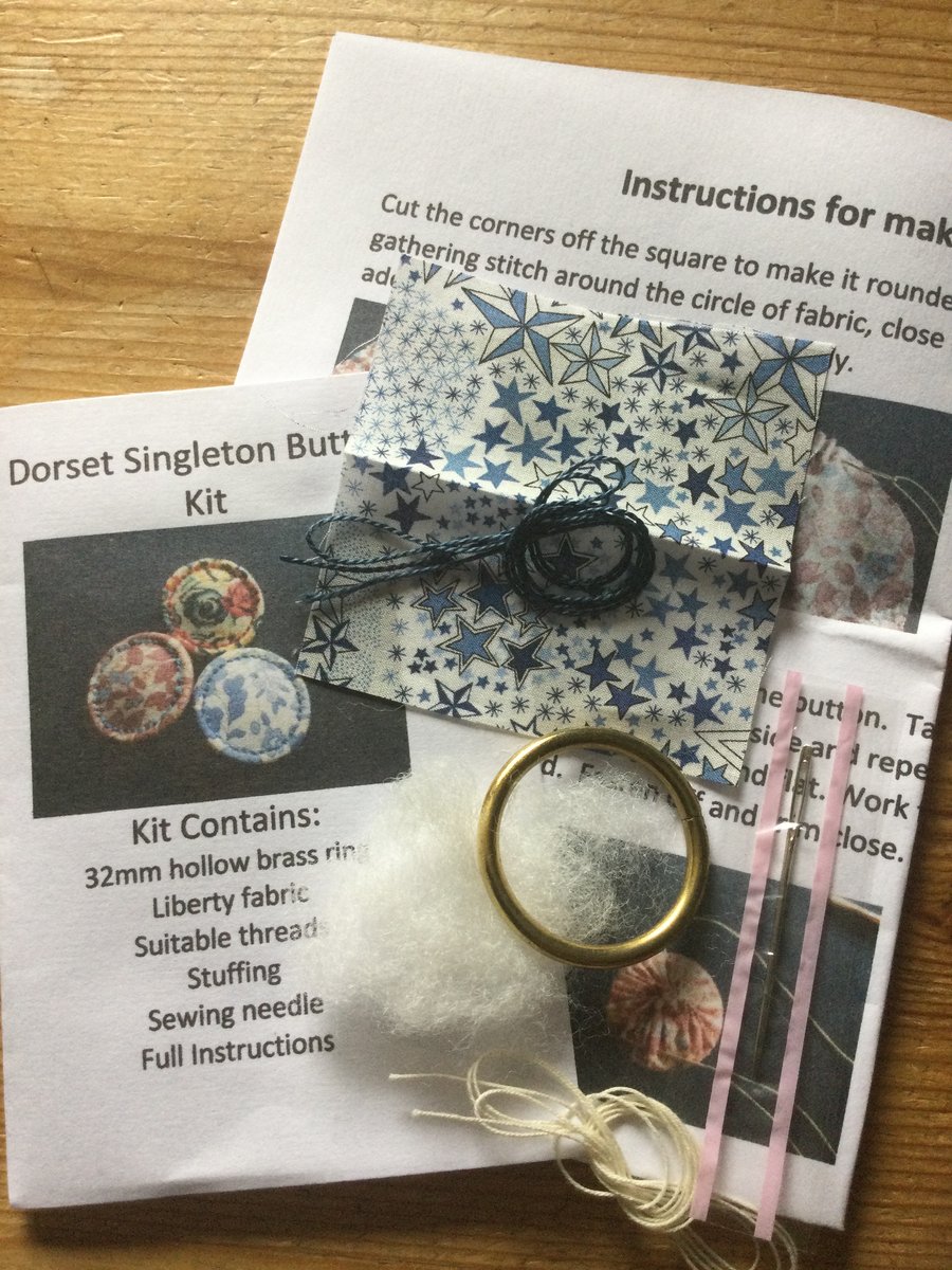 Kit to Make a Dorset Singleton Button in Liberty Print ‘Adeladja’