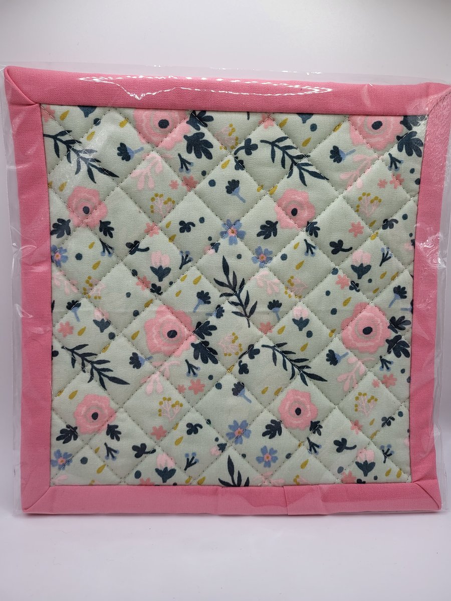 Handmade Padded and Quilted Heat Resistant Pot Holder