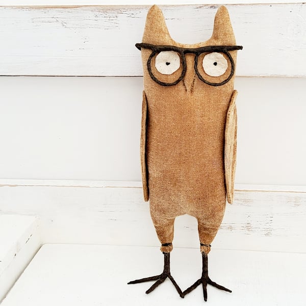 Primitive owl