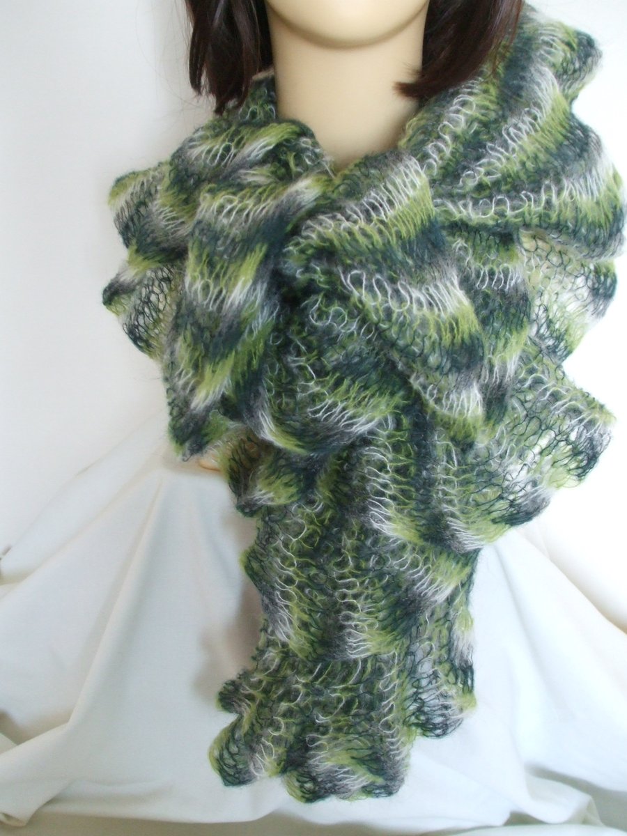 Frilly scarf