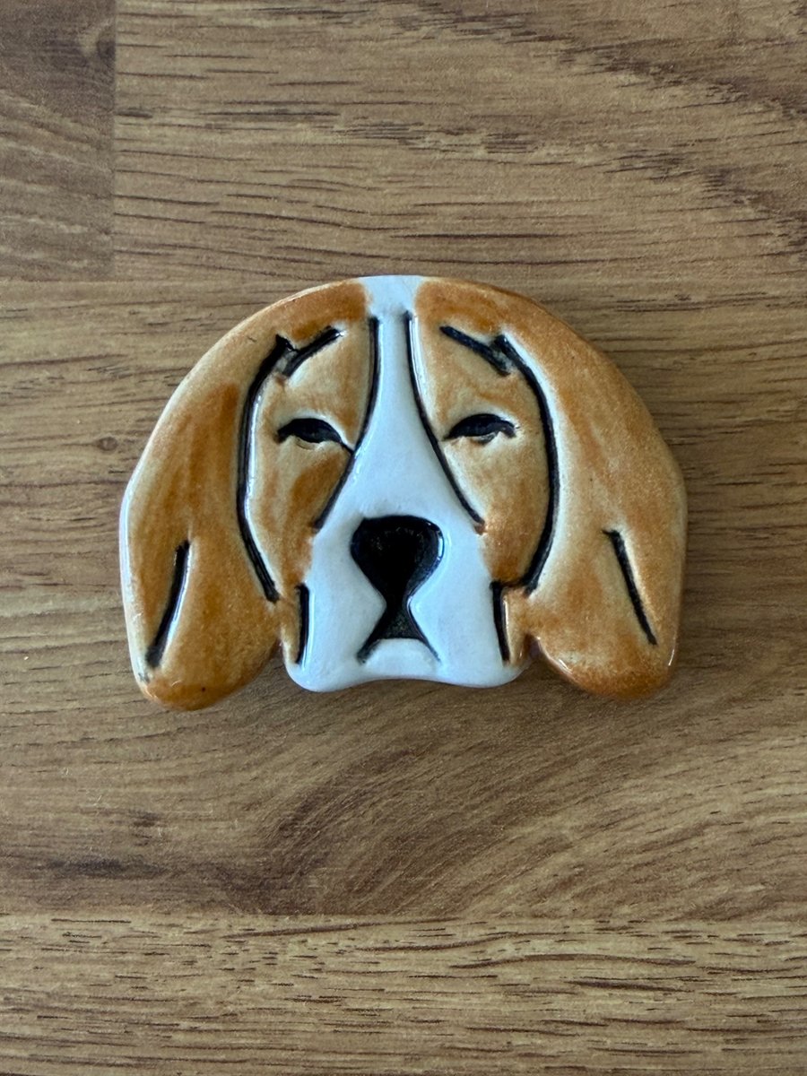 Ceramic beagle fridge magnet 