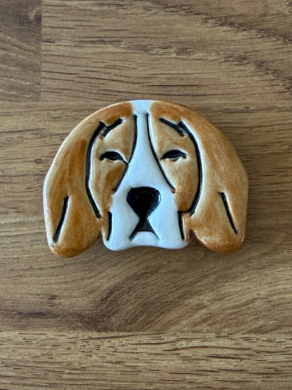 Ceramic beagle fridge magnet 
