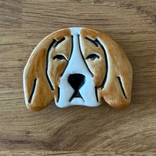 Ceramic beagle fridge magnet 