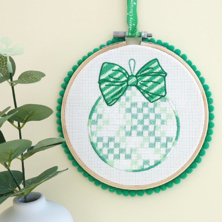 Christmas Decoration Ornament: Embroidered Hoop 14cm (5.5") Green Bauble