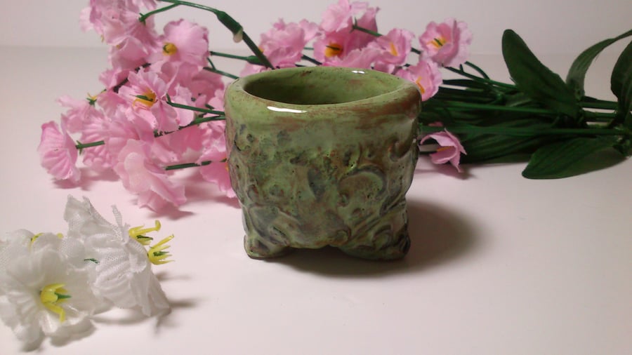 Sage green textured egg cup