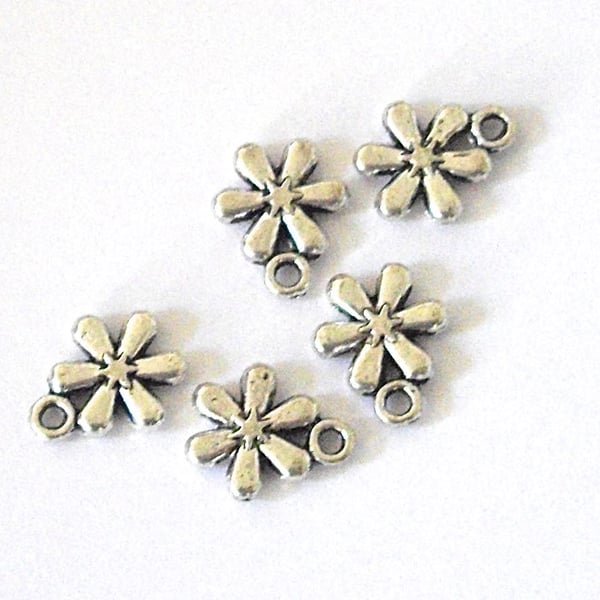 5 x Flower Charms