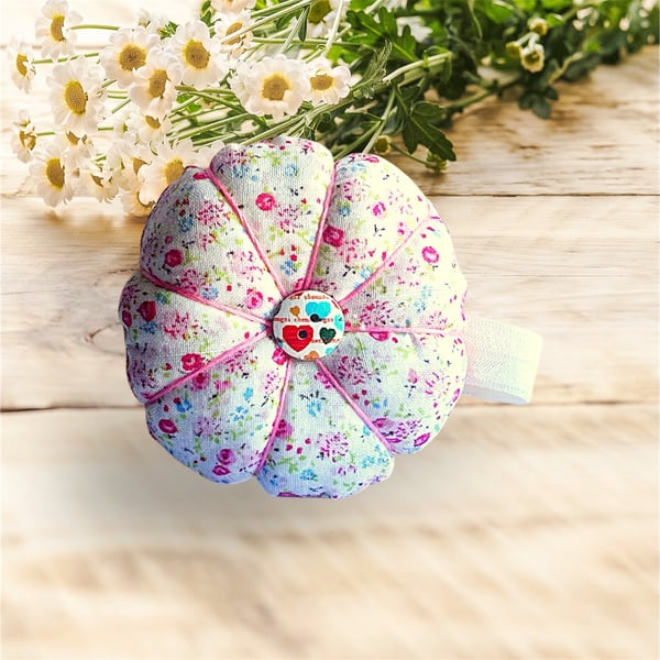 Flower Design Wrist Pin Cushion 