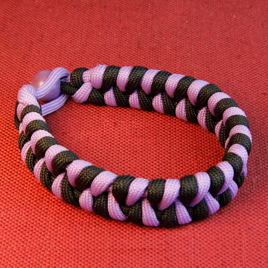 1 PARACORD BRACELET