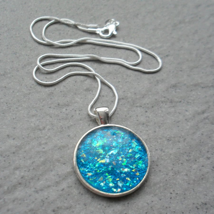  Now 5 Pounds Blue Resin Pendant 