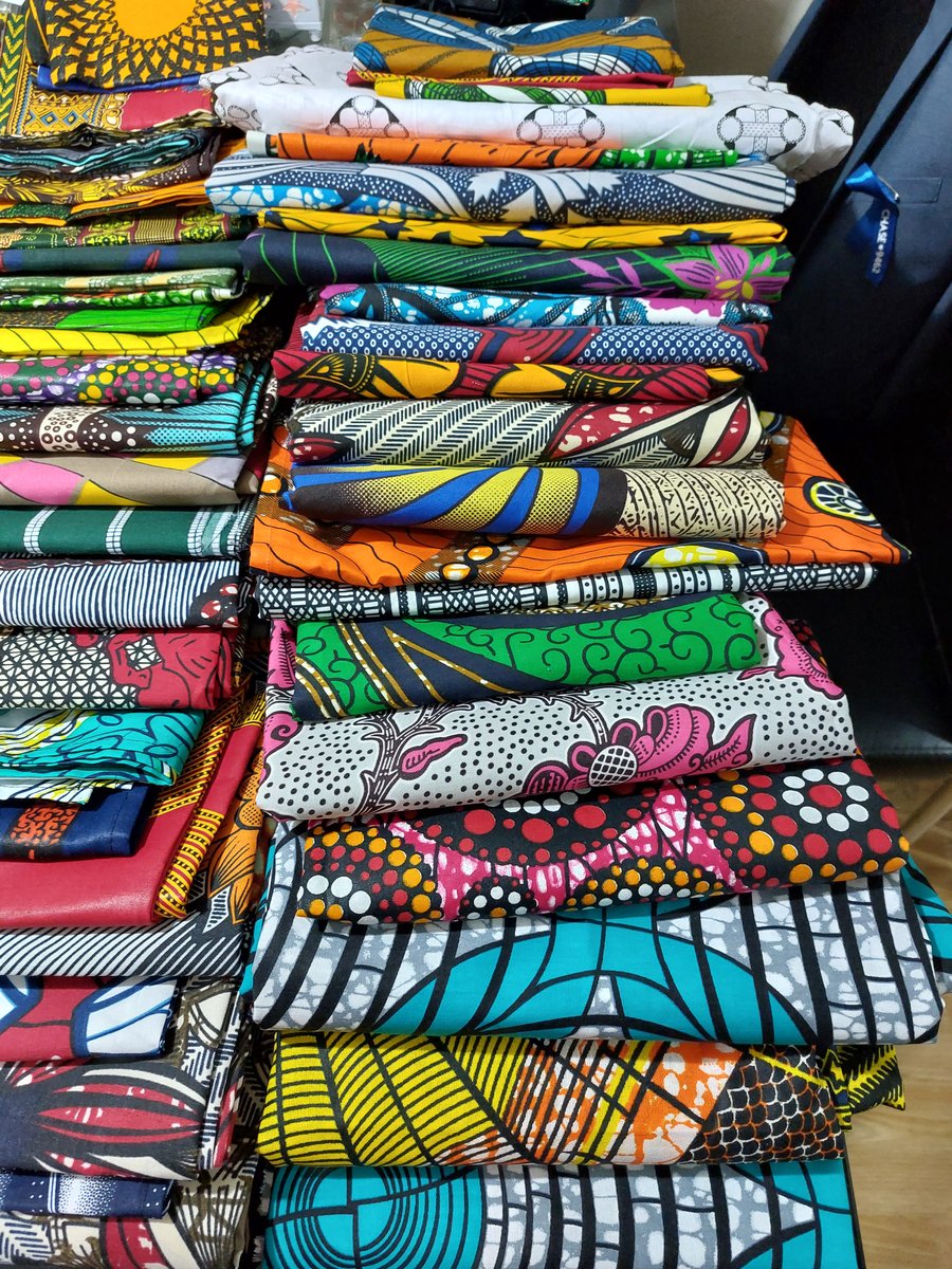African Ankara fabric scrap bundle, pack of 30 random pieces for crafts.