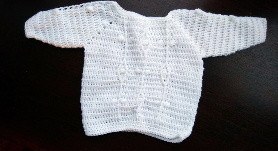 SOLDWhite crochet newborn baby jumper suitable for boy or girl. Baby shower gift