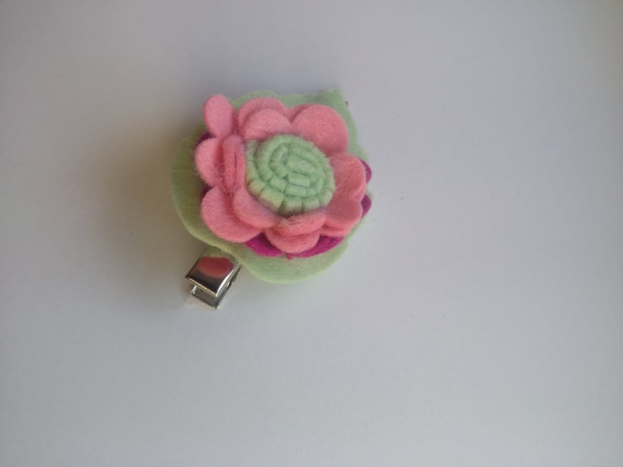 Pink flower felt clip